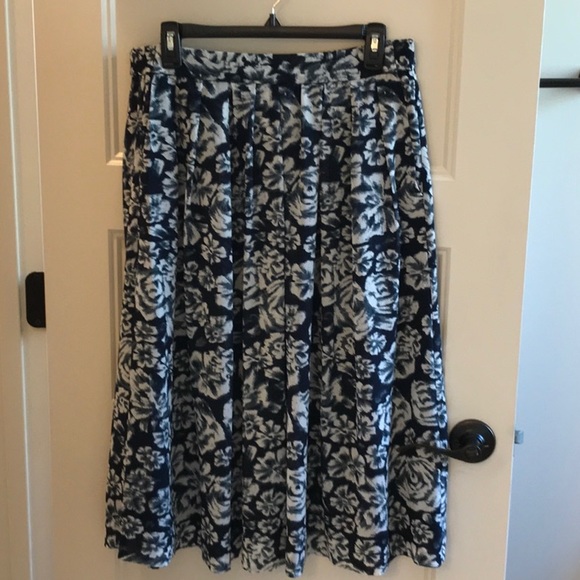 J. Crew Dresses & Skirts - J. Crew Midi Skirt